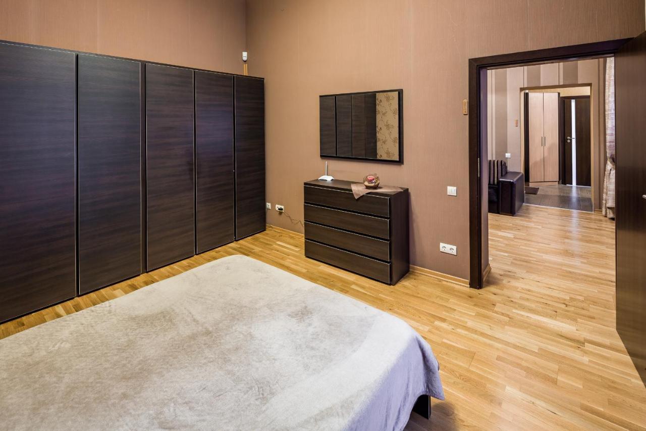 Ferienwohnung Svobody Avenue 10 Lemberg Exterior foto